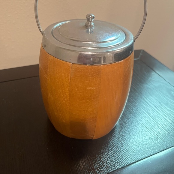 1940 English Tea Barrel - Picture 2 of 2